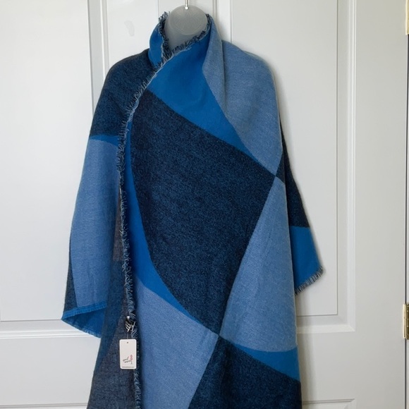 April Marin Two Tone Scarf - Picture 2 of 5